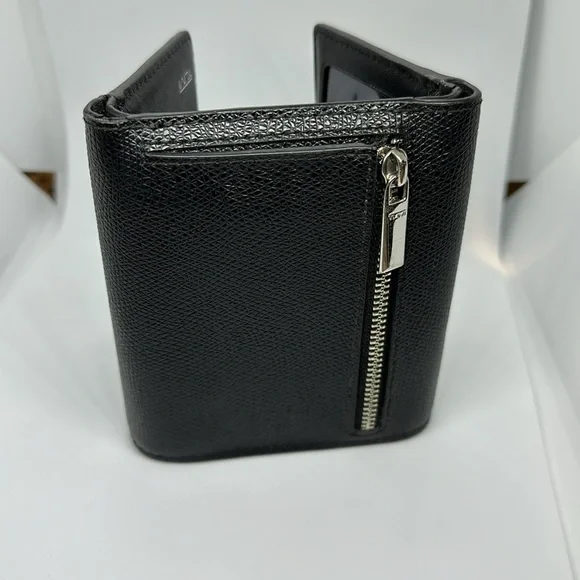 Tumi wallet black